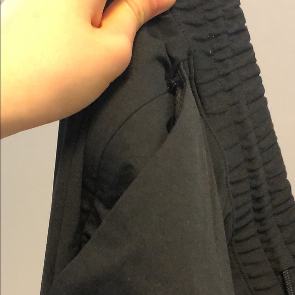 Uniqlo men casual joggers black pockets drawstring - Picture 3 of 6